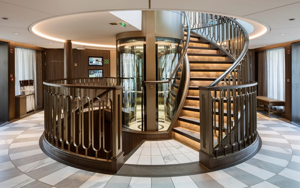 Uniworld SS Elisabeth - Lobby.jpg